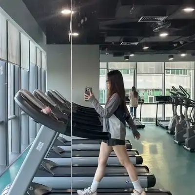 崔彤